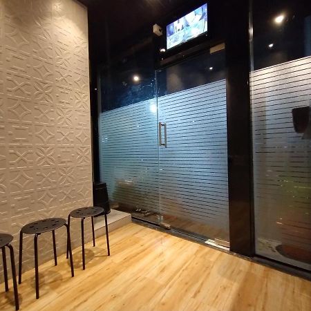 Hotel Eros - Near Airport T2 Bombaj Zewnętrze zdjęcie