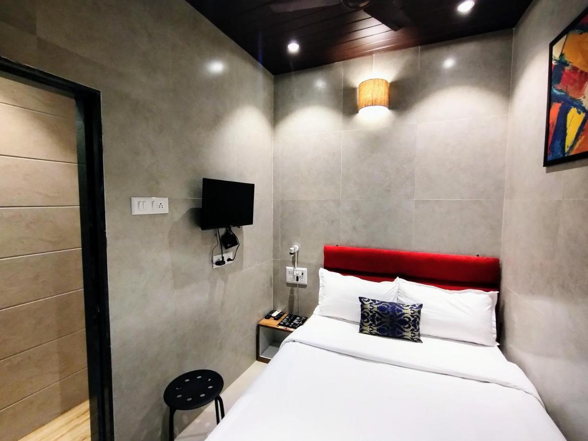 Hotel Eros - Near Airport T2 Bombaj Zewnętrze zdjęcie
