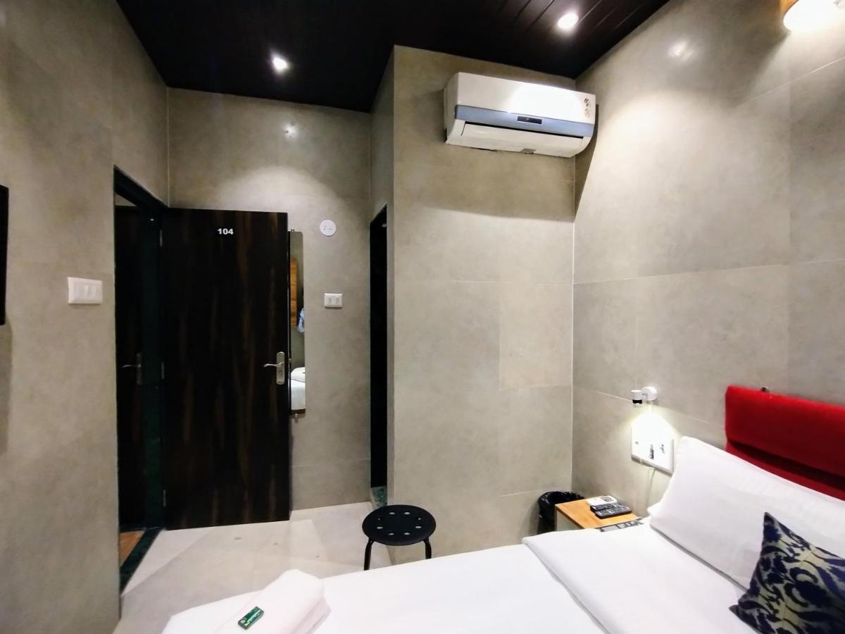 Hotel Eros - Near Airport T2 Bombaj Zewnętrze zdjęcie