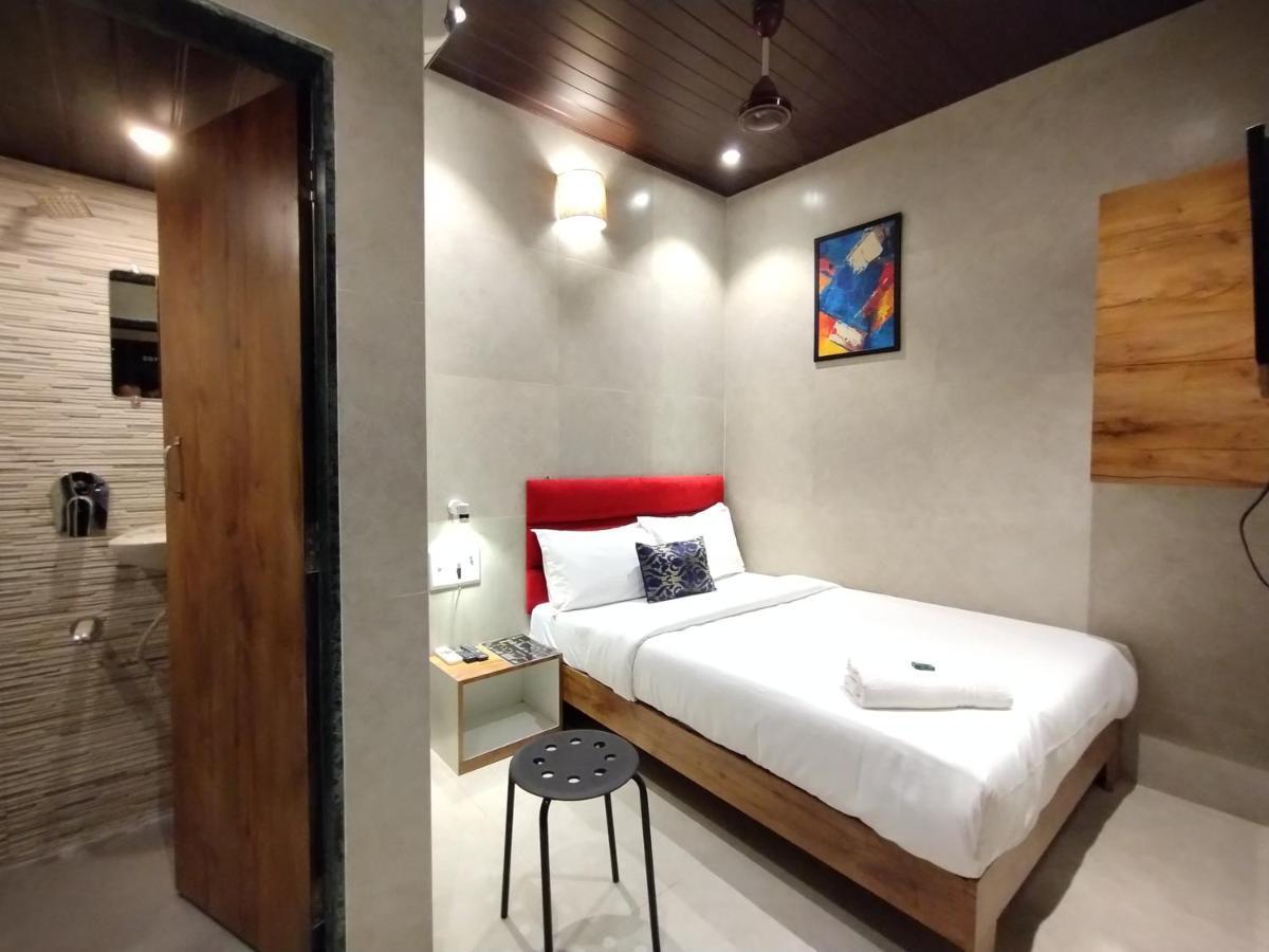 Hotel Eros - Near Airport T2 Bombaj Zewnętrze zdjęcie