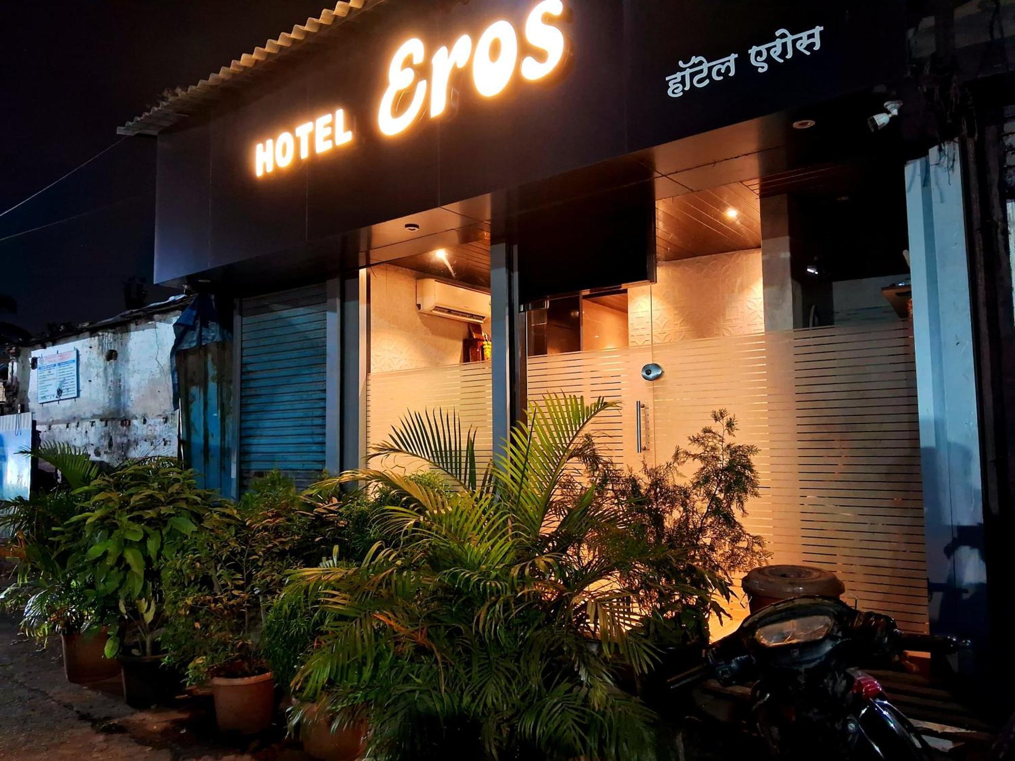 Hotel Eros - Near Airport T2 Bombaj Zewnętrze zdjęcie